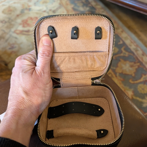 Black Jewelry Holder - Picture 5 of 5